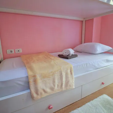 Duzgo Apartment Gjirokaster